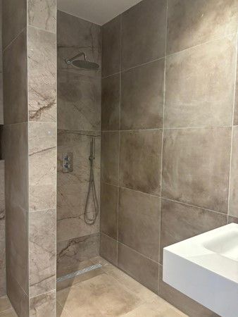 Medium property photo - Aalsmeerweg 20H, 1059 AJ Amsterdam